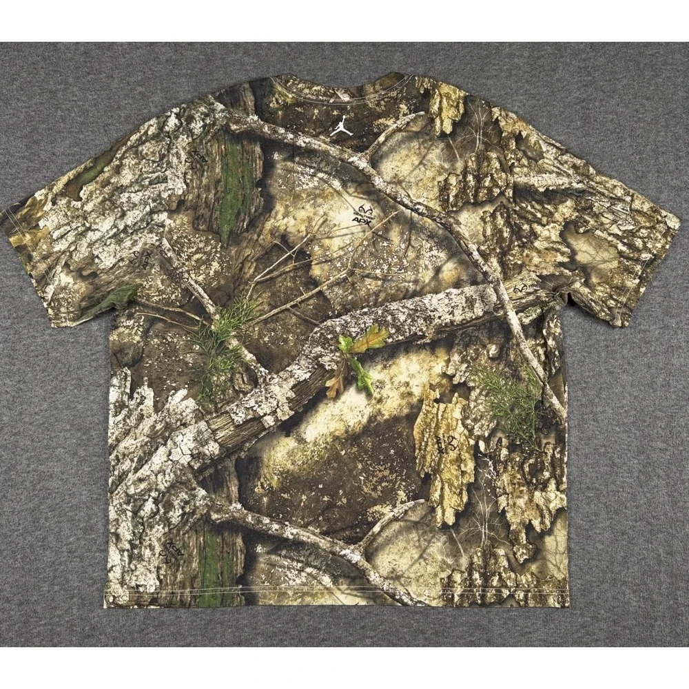 Jordan Brooklyn Realtree Mens XXL Camo APX Short Sleeve Crew Tee HQ9020 133